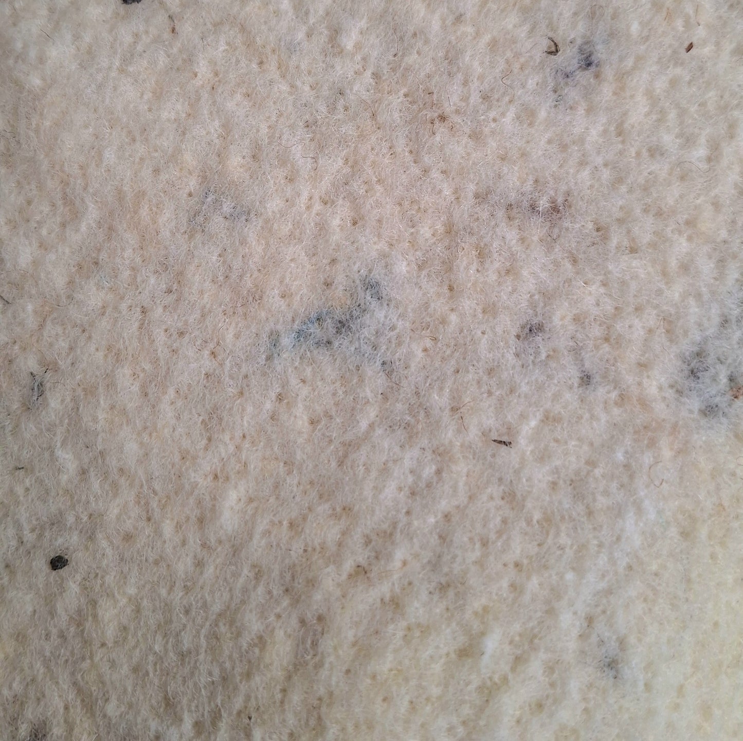 WOL. STOFFERINGSVILT 400 gr/m2 (foutieve productie) | Kruidenwit